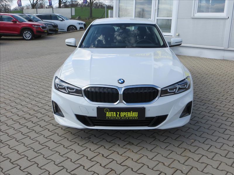 BMW Řada 3 2,0 318i 115kw LED, AUT, ČR - fotka 2 z 24