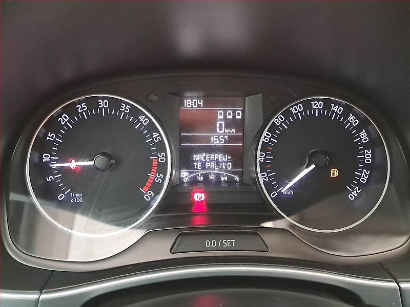 Mercedes-Benz Třídy C (2023) AMG Paket C 220 d - fotka 11 z 19