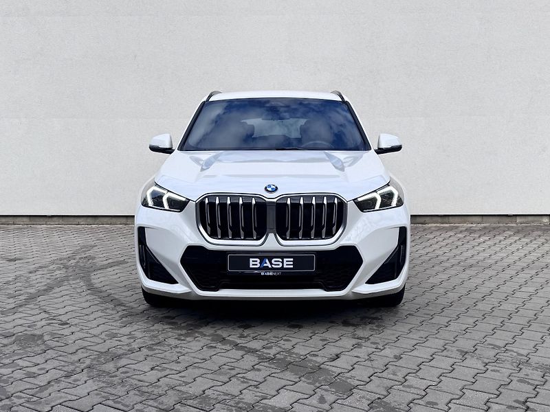 BMW X1 xDrive 23d M Sport - fotka 2 z 19