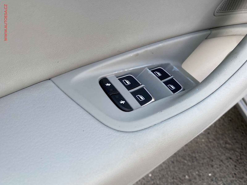 Audi A6 (2012) 3.0TDi Quattro, AT, bixen - fotka 13 z 18