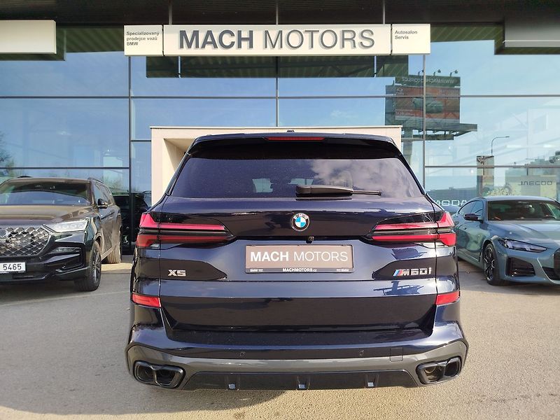 BMW X5 M60i - fotka 6 z 29