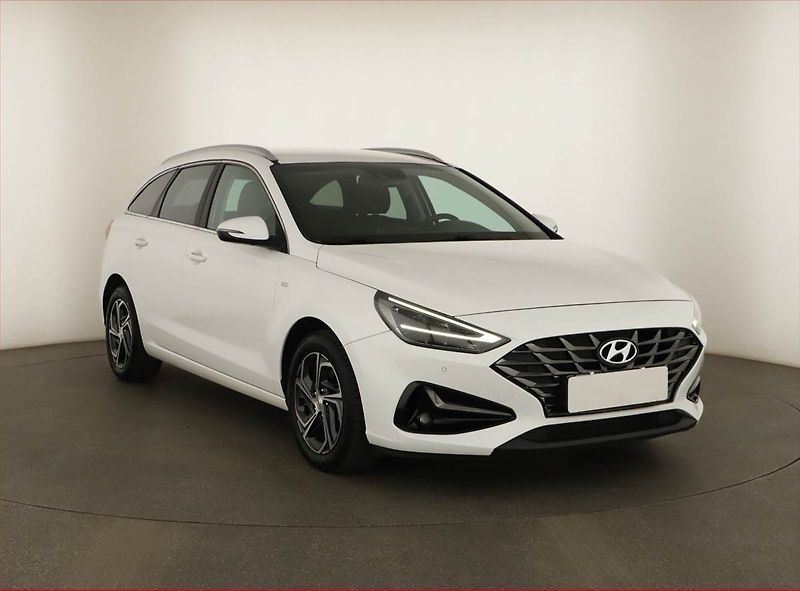 Hyundai i30 (2024) Smart 1.5 T-GDI MHEV, ČR,1.maj - fotografie inzerátu