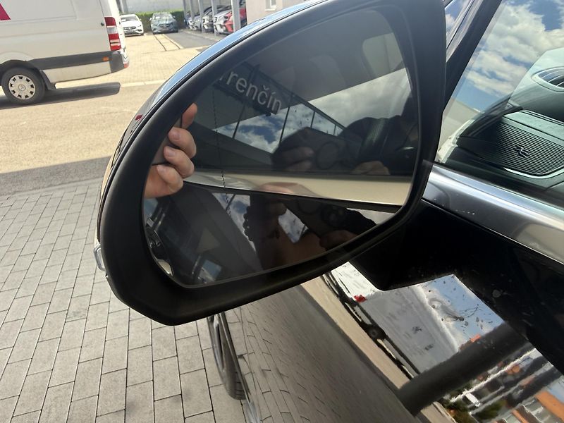 Mercedes-Benz GLC (2022) GLC 220d 4MATIC - fotka 19 z 50