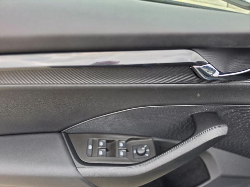 Škoda Octavia (2023)  Combi Ambition 1,5 TSI 110 kW - fotka 12 z 23