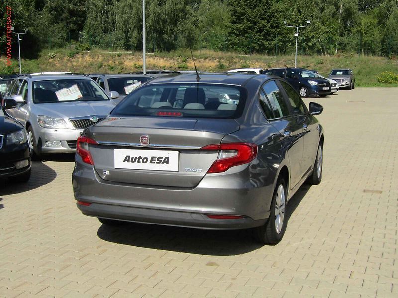 Fiat Tipo (2018) 1.0T, ČR, AC, tempo - fotka 6 z 17
