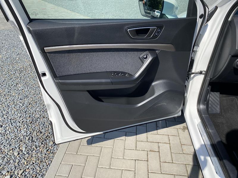 Seat Ateca 2.0TSI 140KW- DSG - LED -1xMAJ - fotka 14 z 56