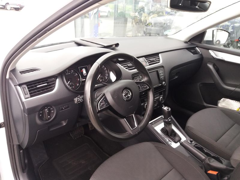 Škoda Octavia 1.4TSi,DSG,110kW,ZADÁNO !! - fotka 8 z 26
