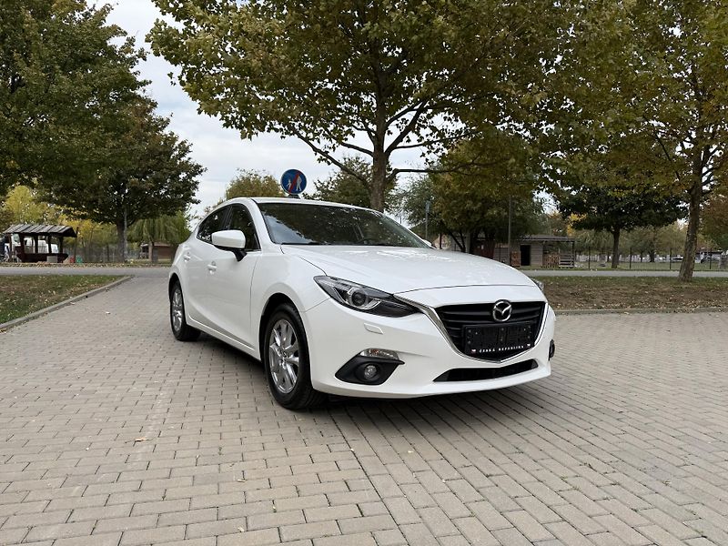 Mazda 3 2.0 Center-Line - fotka 16 z 34