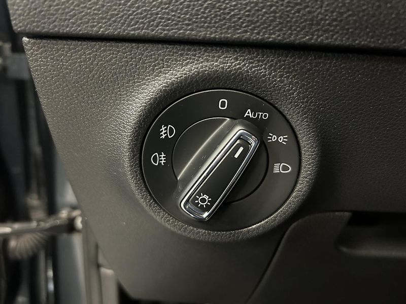 Škoda Karoq (2021) 1.5TSI DSG Style LED DCC TZ - fotka 17 z 27