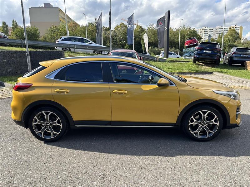 Kia XCeed 1,5 TGDi Spring Edition ZÁRUKA - fotka 6 z 46