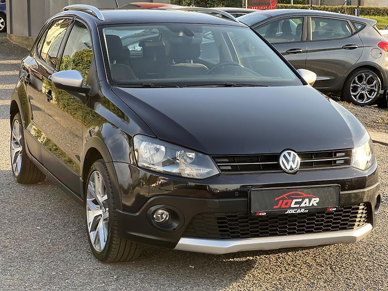 Volkswagen Polo Cross 1.0MPi 55kw TEMPOMAT ALU - fotka 3 z 48