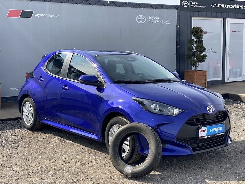 Toyota Yaris 1.5HEV, ČR-1m, Comfort, DPH - fotka 1 z 32