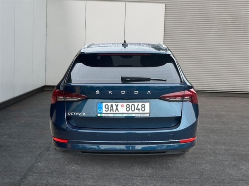 Škoda Octavia 2,0 TDI 110 Style DSG - fotka 5 z 11
