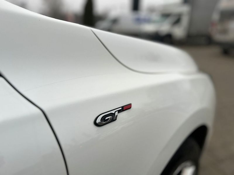 Peugeot 508 508 SW GT 2.0 BlueHDI 180 AT6 - fotka 9 z 28