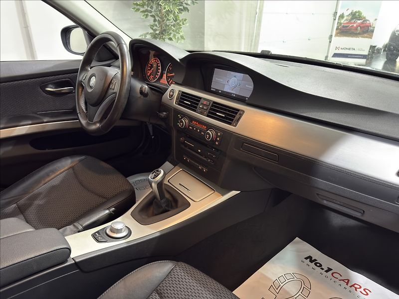 BMW Řada 3 2,0   i 125KW ANGEL NAVI TEMPO - fotka 17 z 26