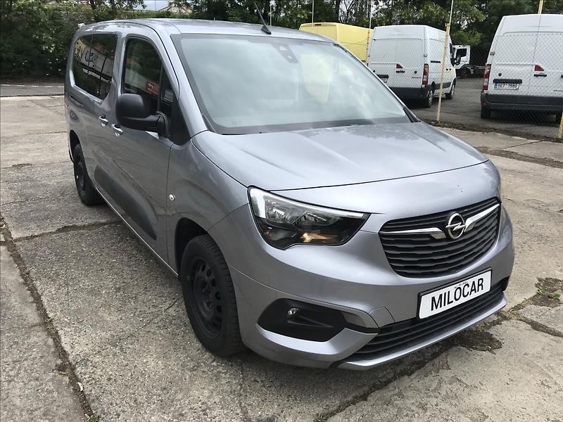 Opel Combo LIFE LONG 1.2T 81 KW 5 míst - fotka 2 z 16