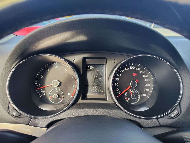 Volkswagen Golf 1.4 16V/59kW Trendline - fotka 13 z 21