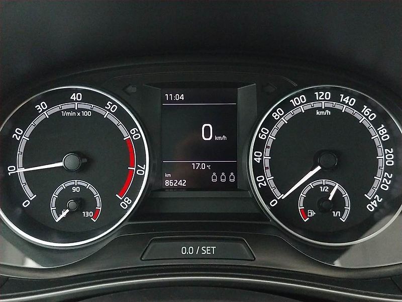 Škoda Fabia (2020) Style Plus 1.0 TSI, Tempomat - fotka 11 z 20