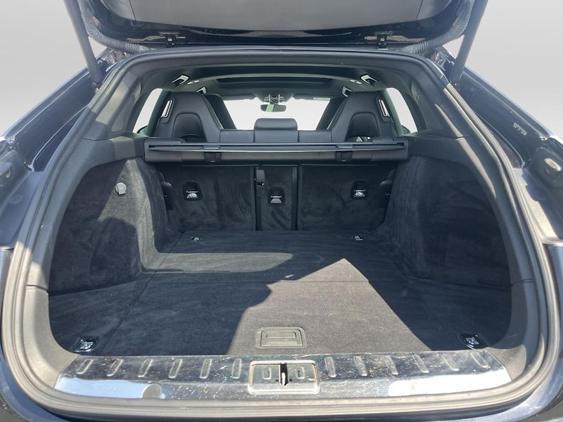 Porsche Panamera (2020) 4 SportTurismo - fotka 25 z 28
