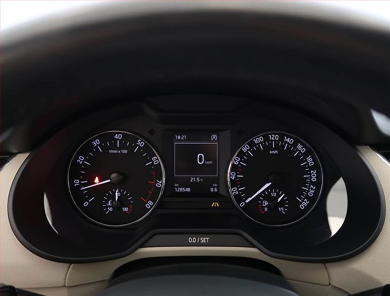 Škoda Octavia (2014) 1.4 TSI, Automat, Serv.kniha - fotka 11 z 26
