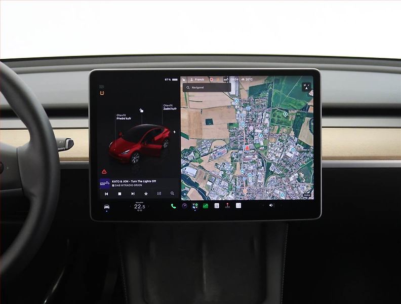 Tesla Model Y (2022) Long Range AWD 75kWh, SoH 89% - fotka 11 z 33