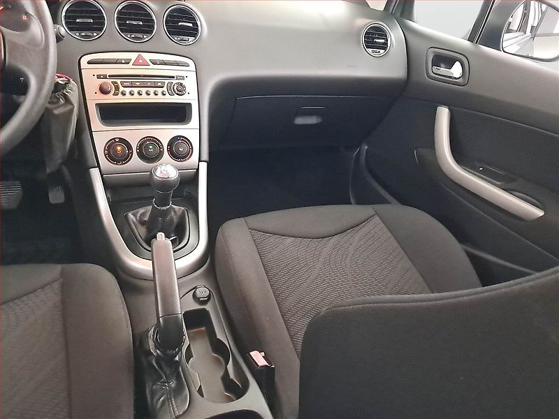 Peugeot 308 (2012) 1.4 VTi, ČR,1.maj - fotka 8 z 16