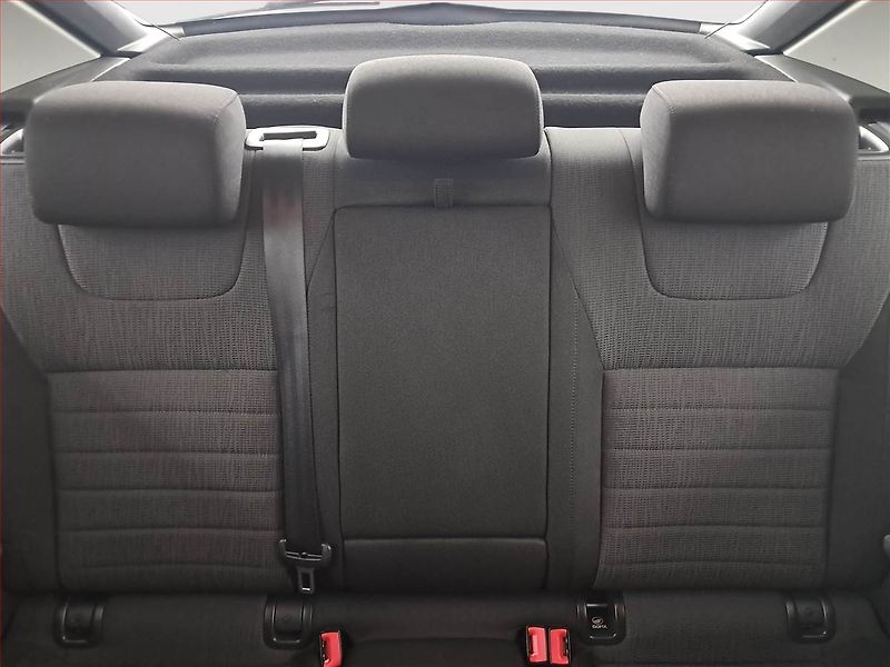 Škoda Octavia (2013) 2.0 TDI, Automat, Xenony - fotka 10 z 19