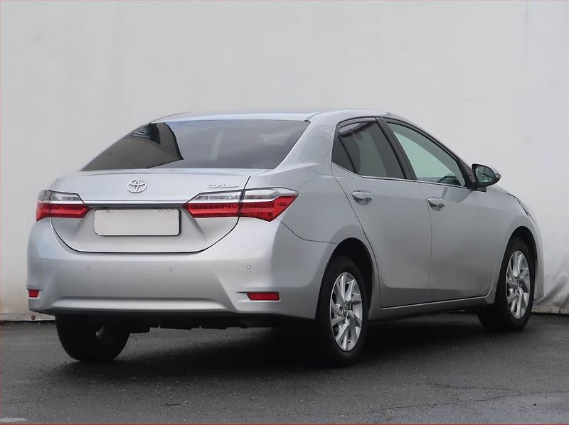 Toyota Corolla (2018) 1.6 Valvematic, ČR,1.maj - fotka 5 z 21