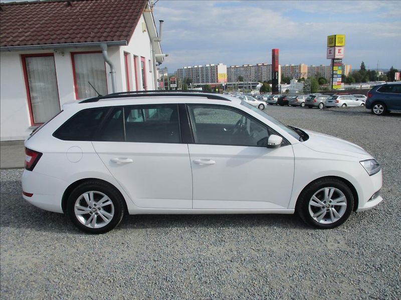 Škoda Fabia 1,0 TSI, klima,servis,DPH,CZ, - fotka 4 z 38