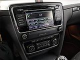 Škoda Superb (2014) Elegance 1.6 TDI, Xenony - náhled 12