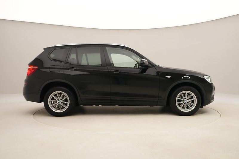 BMW X3 XDRIVE 20d AUT  - fotka 13 z 56
