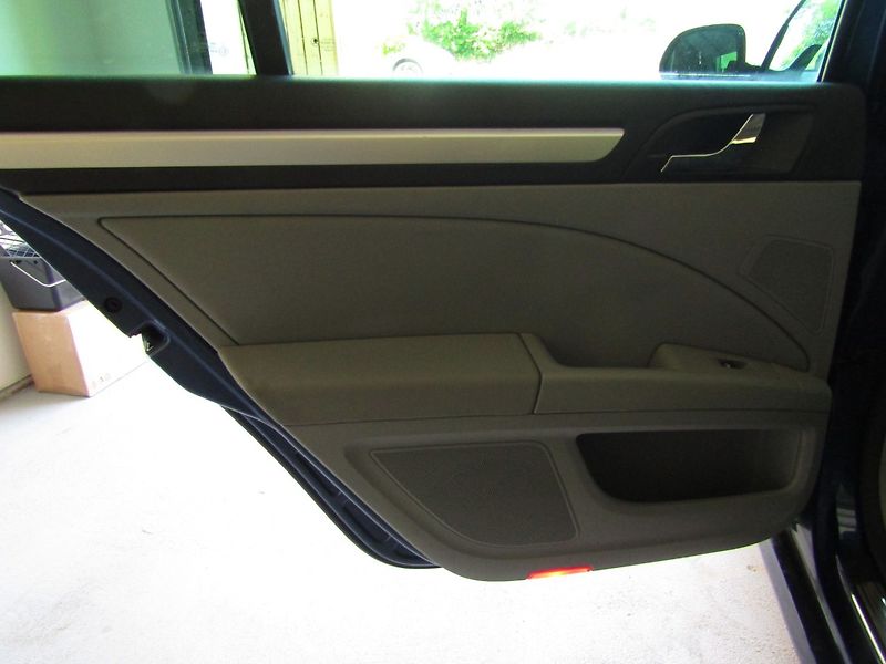 Škoda Superb (2011) 2.0 TDI CR 103kW - fotka 21 z 42