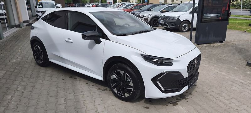 Renault Clio (2026) Tce 115 - POBOČKA FRÝDEK-MÍSTE - fotka 3 z 9