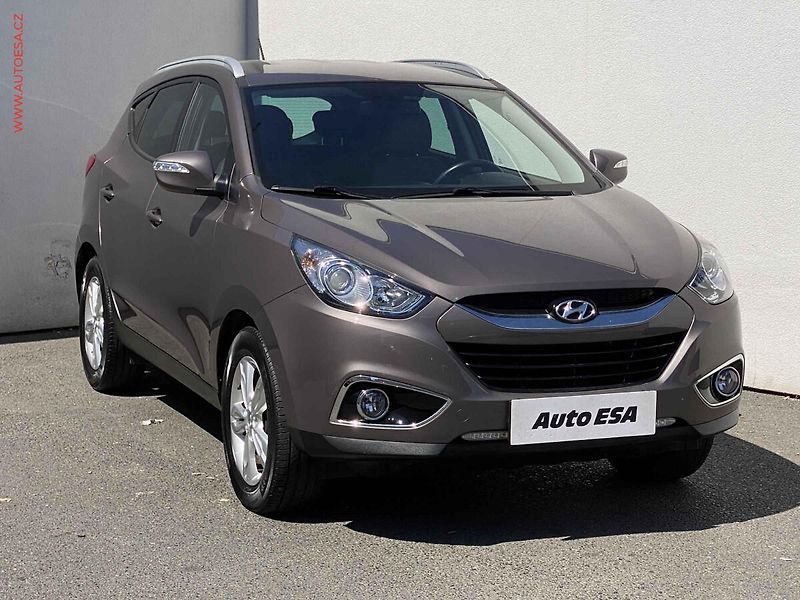 Hyundai ix35 (2012) 2.0 CRDi 4x4, Výhřev sed, - fotografie inzerátu