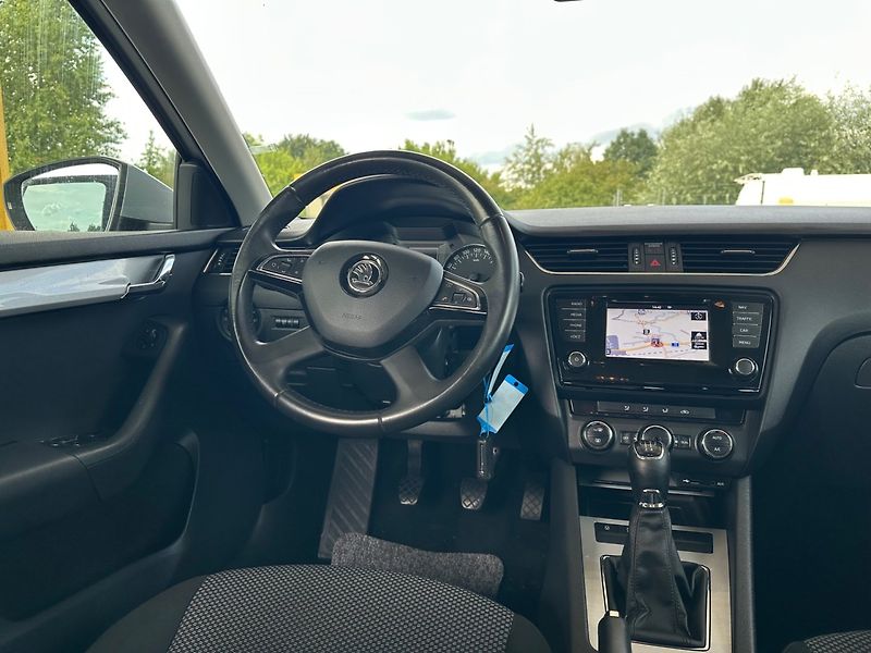 Škoda Octavia (2014) 1.6TDi NAVI,GARANCE KM - fotka 9 z 15