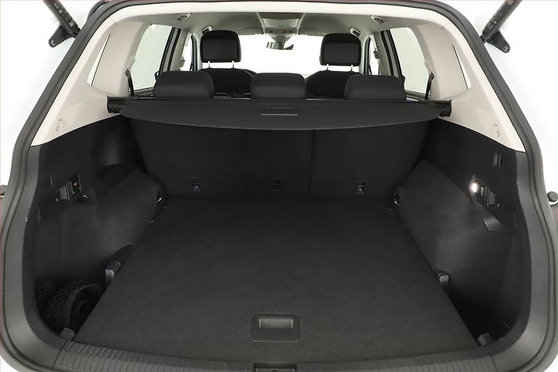 Volkswagen Tiguan Allspace (2023) Life 2.0 TDI - fotka 15 z 16