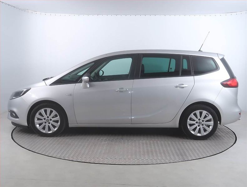 Opel Zafira (2017) 2.0 CDTI, Automat, Tempomat - fotka 3 z 15