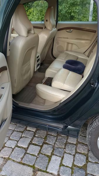 Volvo V70 2.4-NOVÉ BRZDY+ČELNÍ SKLO+BAT - fotka 19 z 23