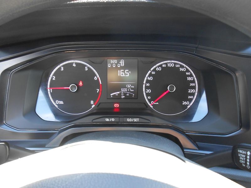 Volkswagen Polo 1.0MPi,48KW,60TKm! - fotka 26 z 35