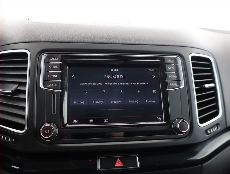 Volkswagen Sharan (2015) 2.0 TDI BMT, Automat, 7 míst - fotka 10 z 18