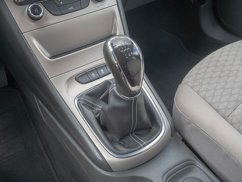 Opel Astra (2016) 1.6D 100KW – 12/2016 - fotka 23 z 40