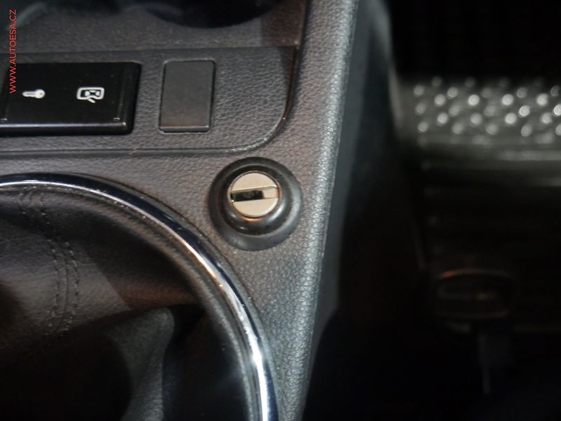 Škoda Fabia (2012) 1.2TSi, ČR, Ambition - fotka 15 z 16