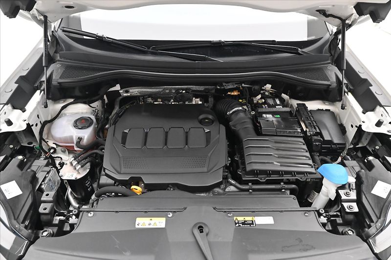 Škoda Kodiaq 2,0 TDI 142 kW Selection 4x4 T - fotka 9 z 31