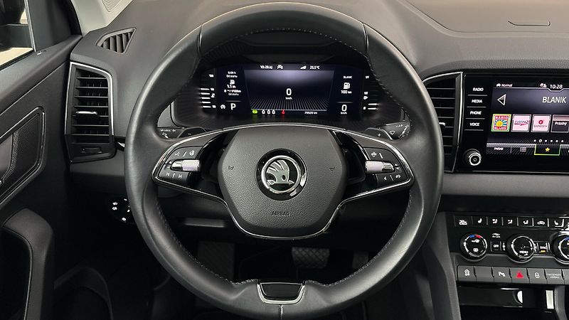 Škoda Karoq 1.5 TSI DSG Style - fotka 9 z 27