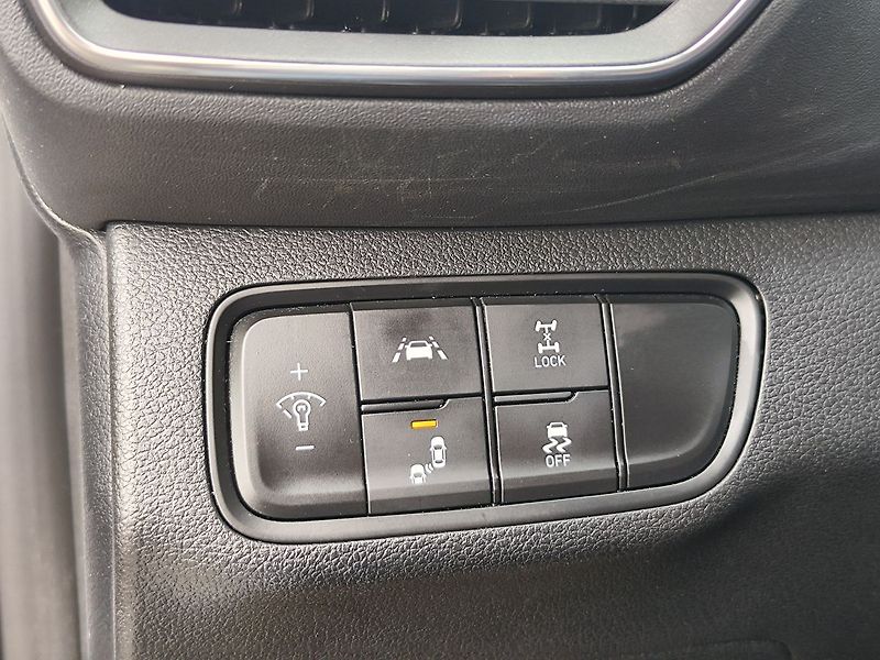 Hyundai Santa Fe 2.0 CRDI/110kW Smart Success - fotka 32 z 34