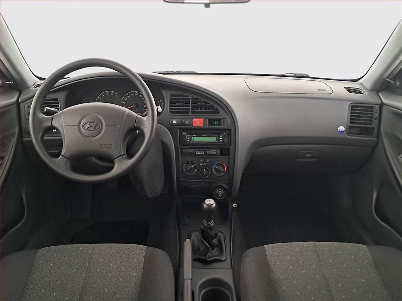 Hyundai Elantra (2003) 1.6, Serv.kniha, po STK - fotka 8 z 15
