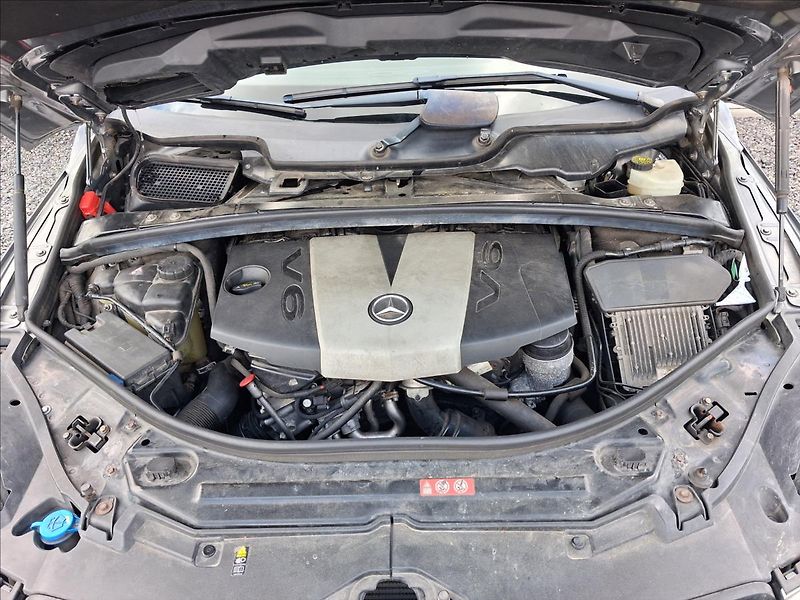 Mercedes-Benz Třídy R 3,0 350CDi, 4x4 - fotka 15 z 15