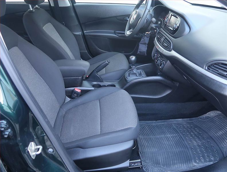 Fiat Tipo (2021) 1.4 16V, ČR,1.maj, Serv.kniha - fotka 9 z 17