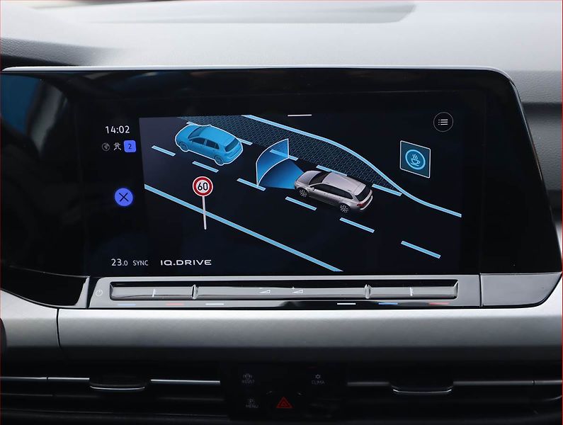 Volkswagen Golf (2022) 2.0 TDI, Automat, Navi - fotka 19 z 23
