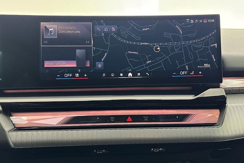 BMW Řada 5 řady 5 | 520d xDrive - fotka 9 z 16
